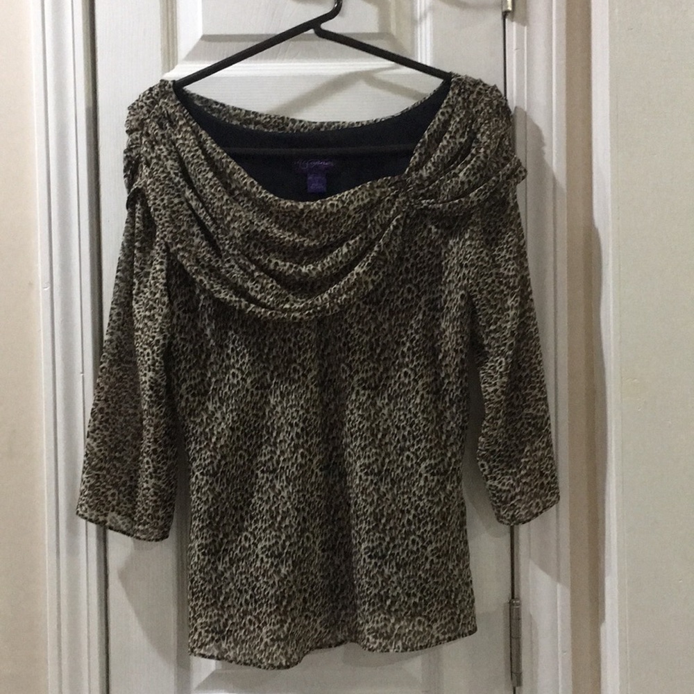 Metaphor black/brown pattern top
